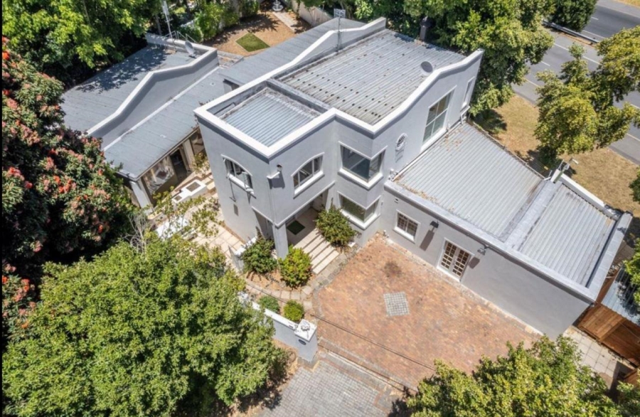 4 Bedroom Property for Sale in Wynberg Upper Western Cape